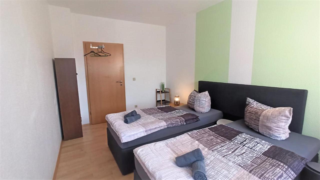 Apartment Fuer Bis Zu 7 Personen Mit Balkon Halberstadt Exterior photo